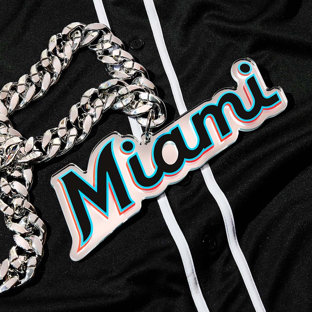 Miami Marlins MLB Chromatic Turnover Chain - Image 2