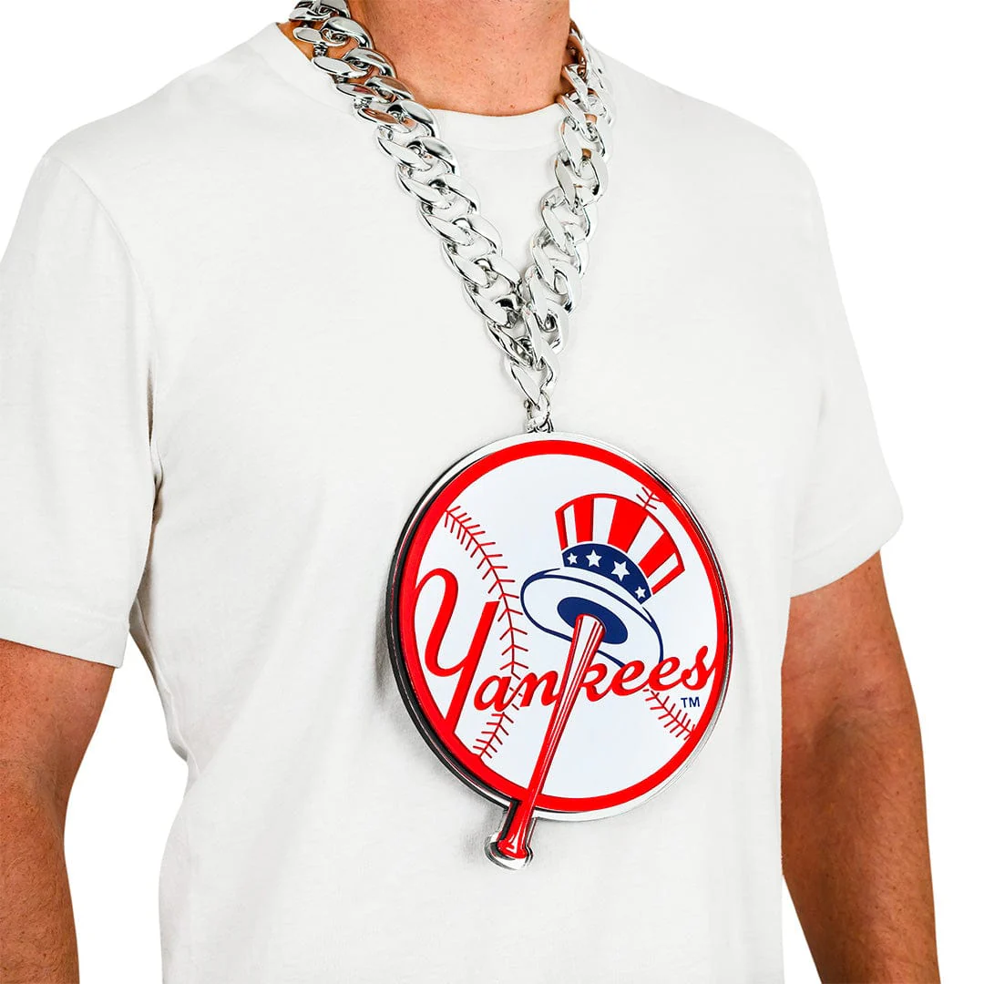 New York Yankees Logo MLB Chromatic Turnover Chain